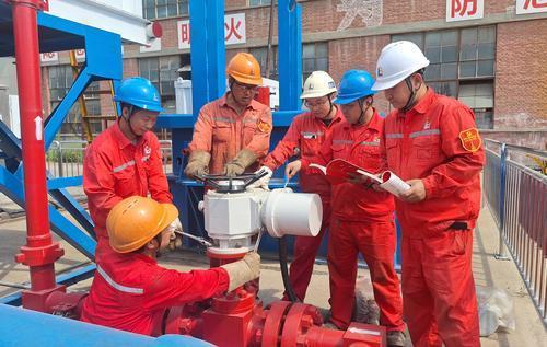 自主研發(fā)鉆機(jī)設(shè)備與生物化工產(chǎn)品技術(shù)研發(fā) 雙輪驅(qū)動下的生產(chǎn)技術(shù)保障能力提升